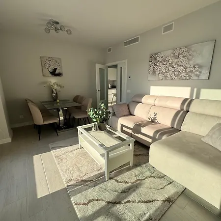 J&j Luxury Apartament